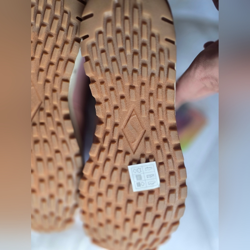 SKETCHERS sneaker boot - Picture 6 of 10